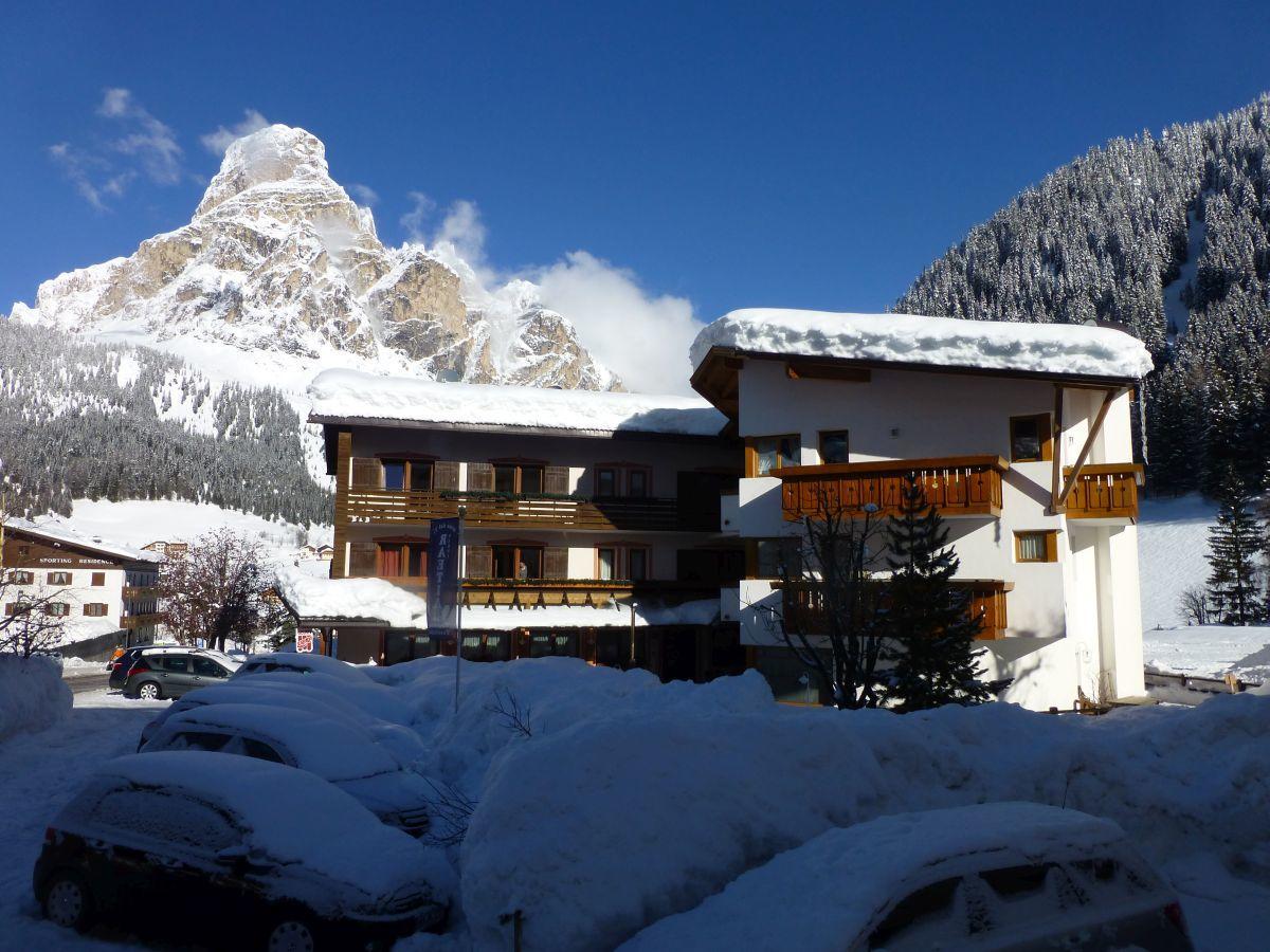 Hotel Garni Raetia Corvara In Badia Esterno foto