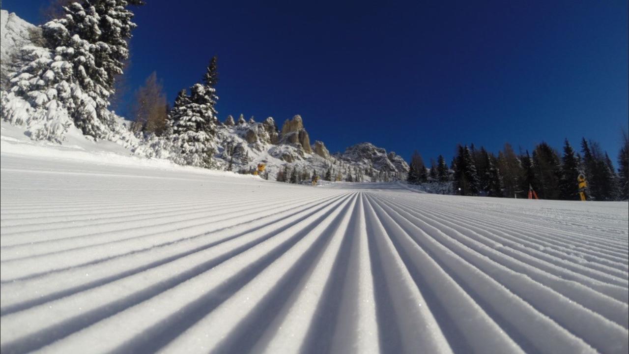 Hotel Garni Raetia Corvara In Badia Esterno foto